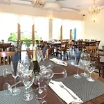 Отель Viand