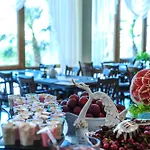 Отель Viand